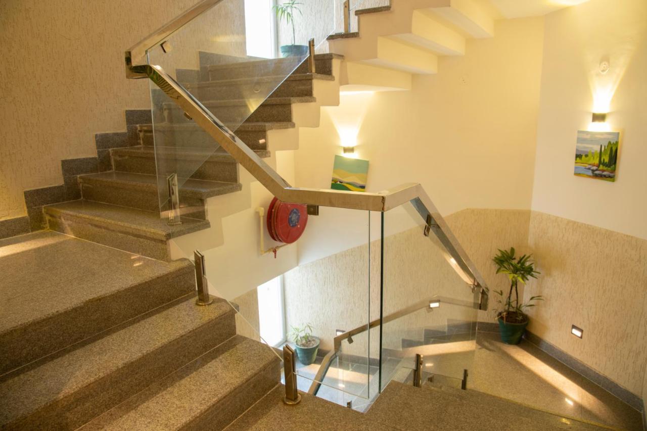 Hotel Dream Inn Ришикеш Экстерьер фото